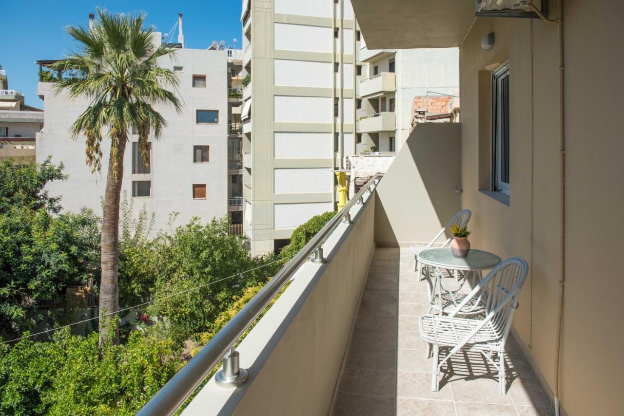 Comfy Central 1 Bedroom Apt With Terrace And View イラクリオン エクステリア 写真